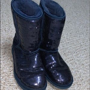 UGG BLUE SEQUIN BOOT